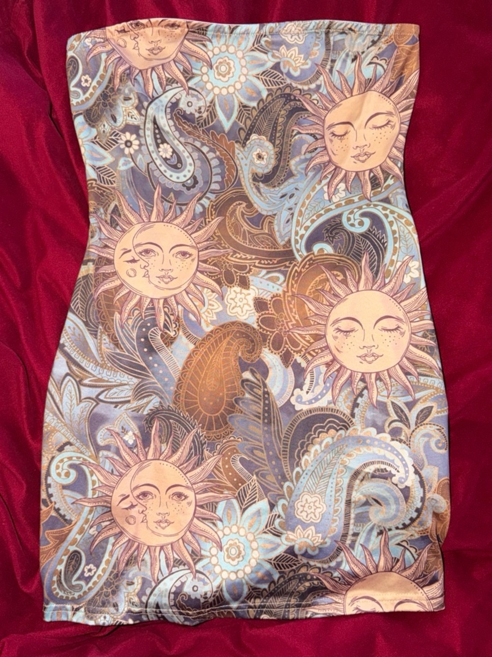SHEIN Red and Cream Printed Strapless Dress